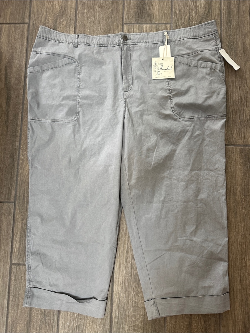 Caffe Marrakesh Club and Resort Wear for Women size 22W. Gray lightweight Capri